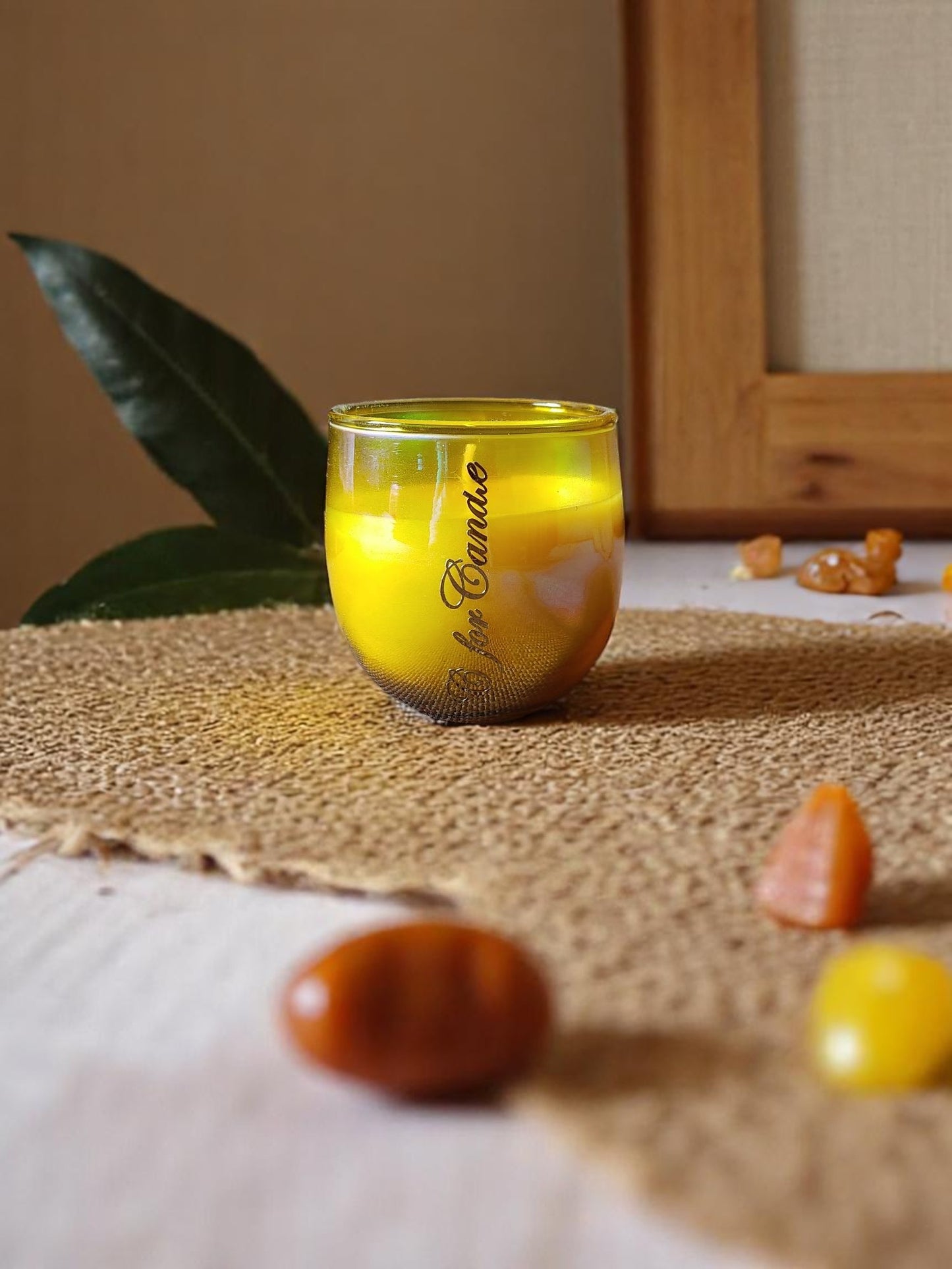 Amber & Sandalwood Scented Candle